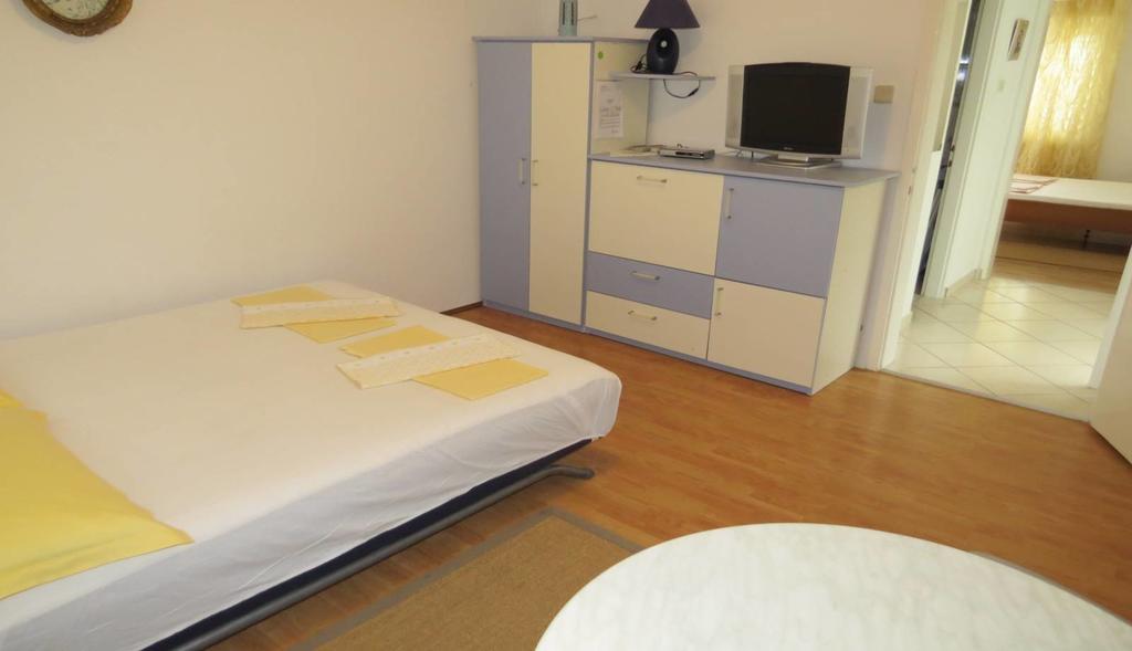 Apartments Corluka Baška Voda Exterior foto
