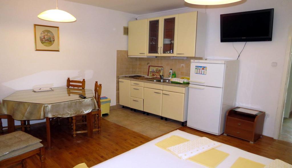 Apartments Corluka Baška Voda Exterior foto